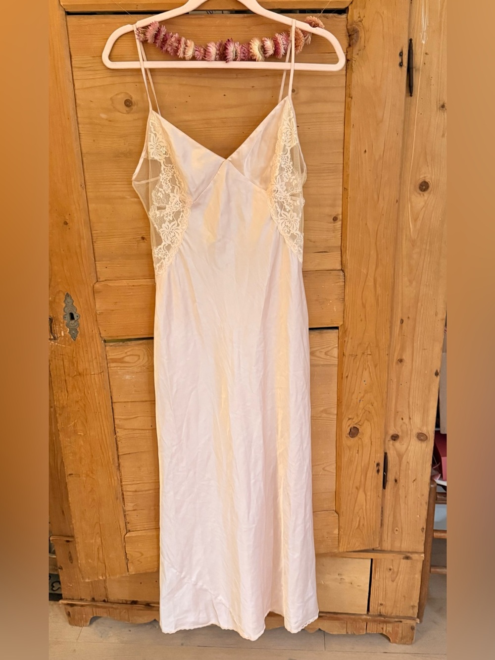 Victoria's Secret blush Lace Trim nightgown with high slip small